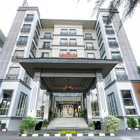 Grand Serela Yogyakarta Extérieur photo